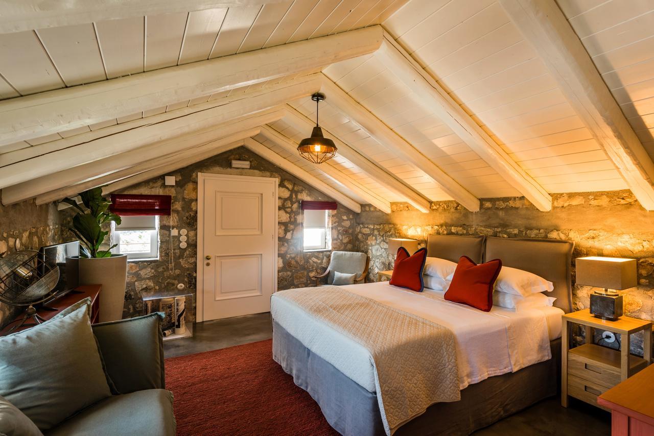 North Point Rooms Antipata  Extérieur photo